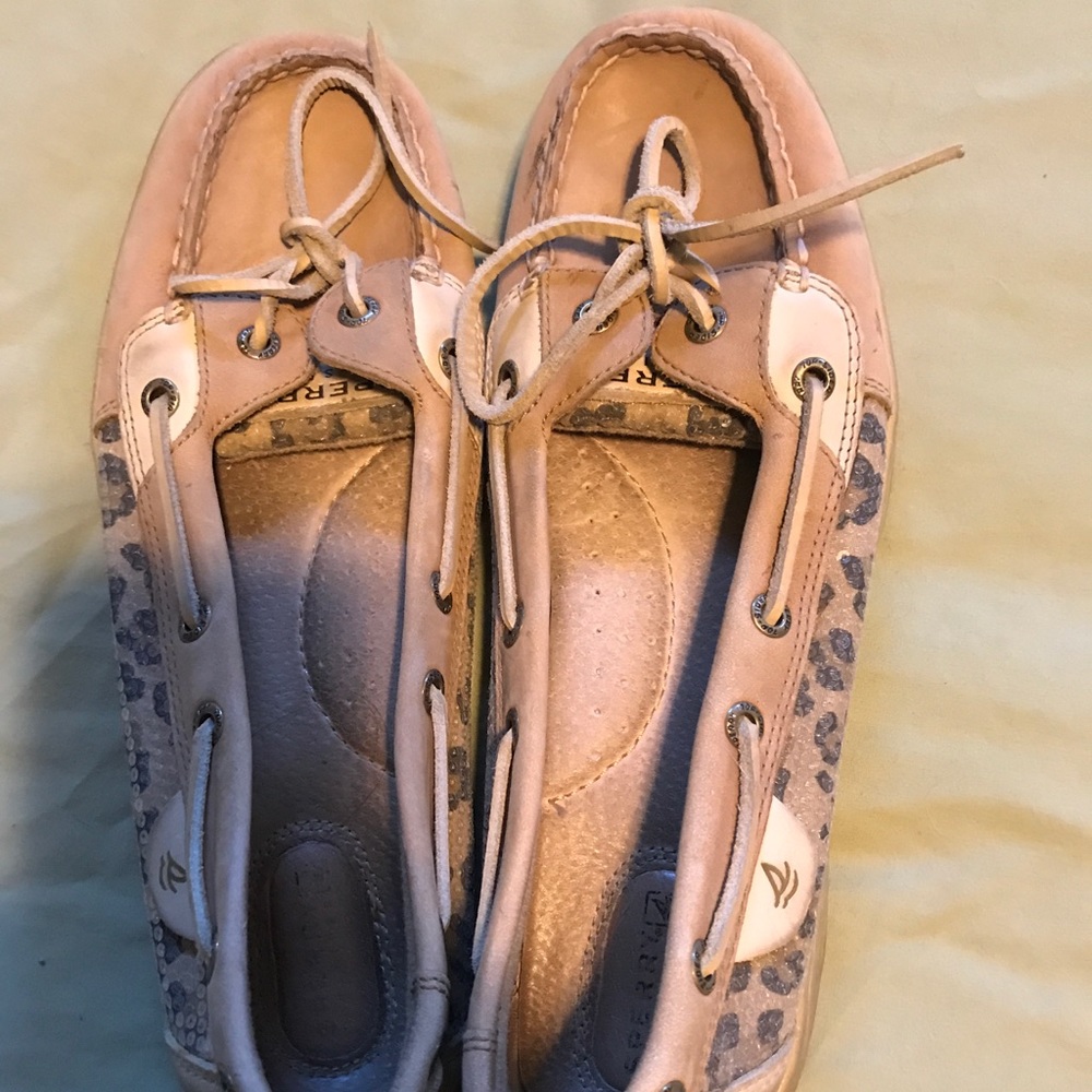 Sperry topsiders